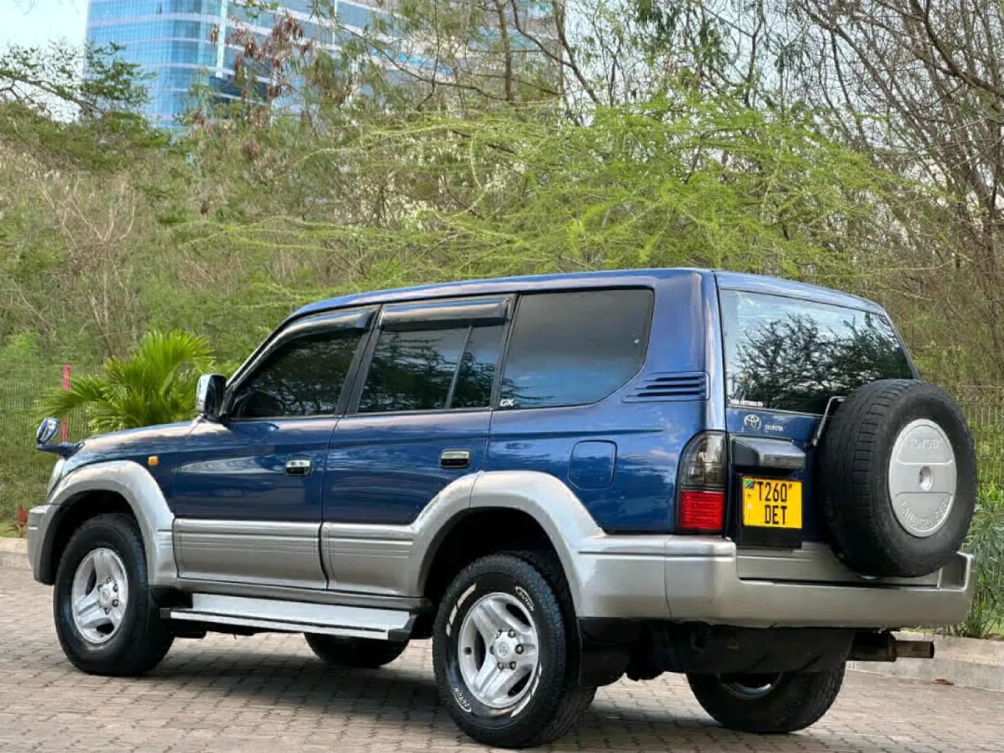 2001 Toyota Land Cruiser Prado Diesel Automatic thumbnail 7
