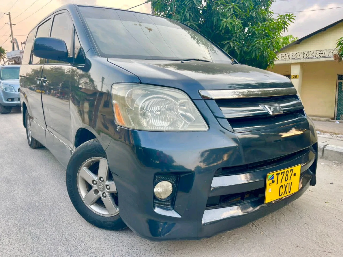 Toyota Noah Minivan 1990 CC Full AC thumbnail 2