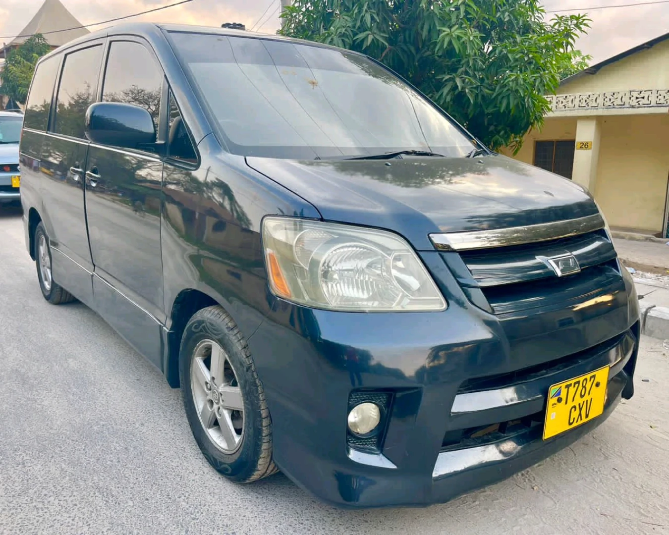 Toyota Noah Minivan 1990 CC Full AC thumbnail 9