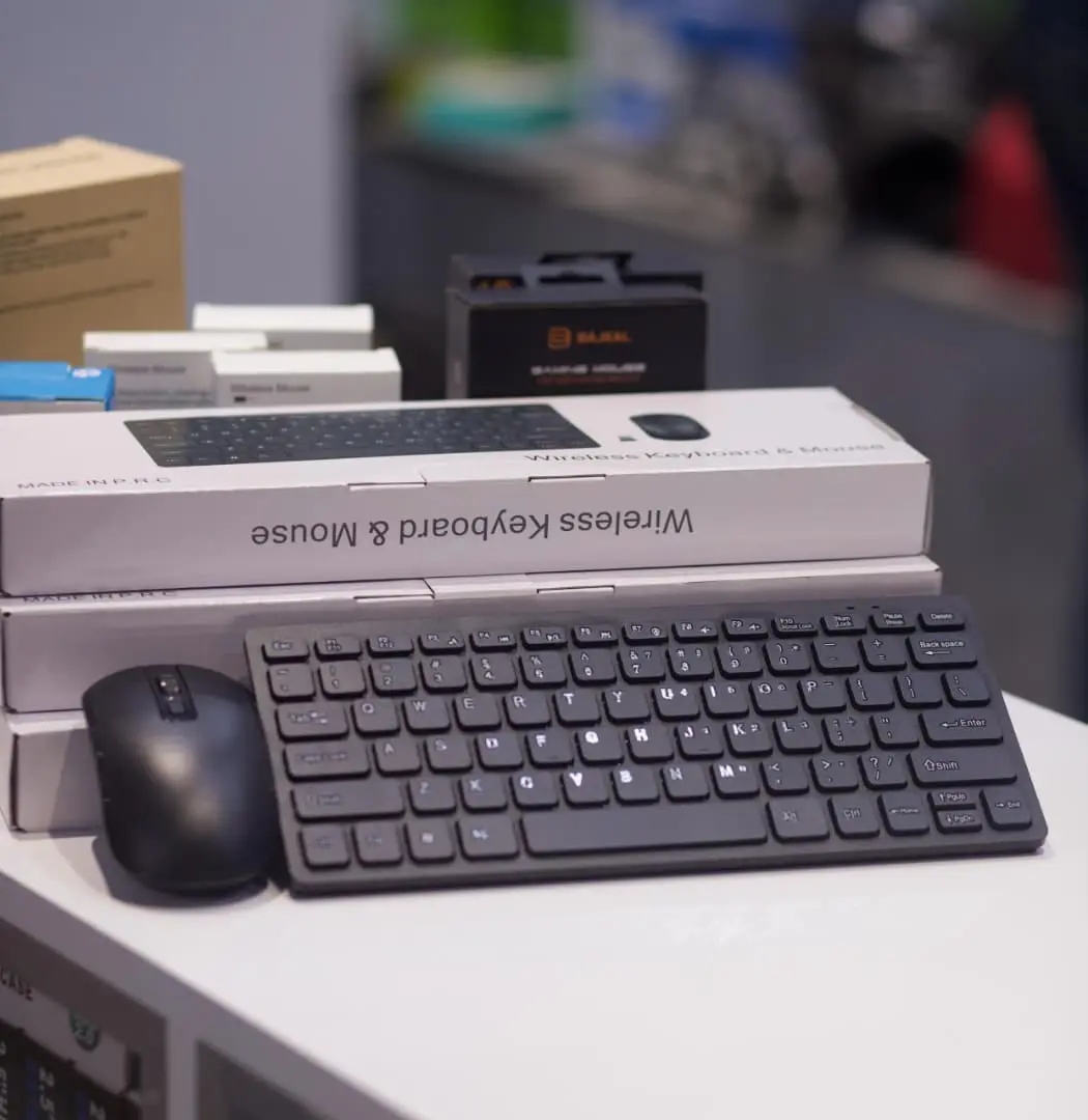 Black Wireless 2.4G Keyboard and Mouse Combo