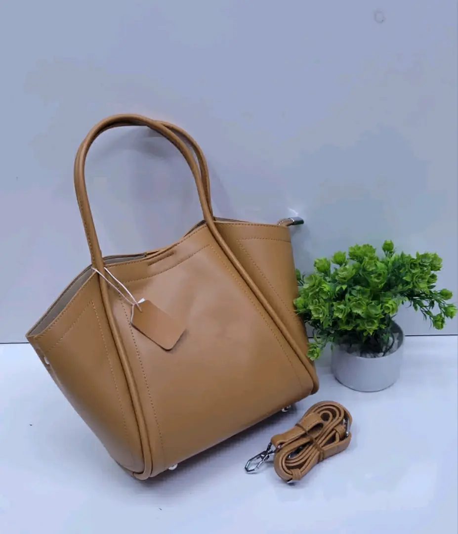 Pochi Nzuri na za Kuvutia (Women's Handbags) thumbnail 2