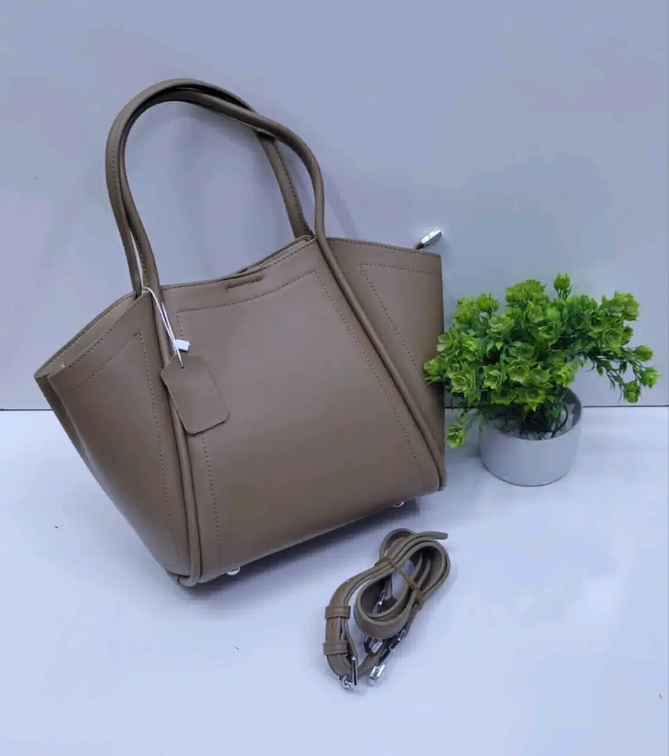 Pochi Nzuri na za Kuvutia (Women's Handbags) thumbnail 3