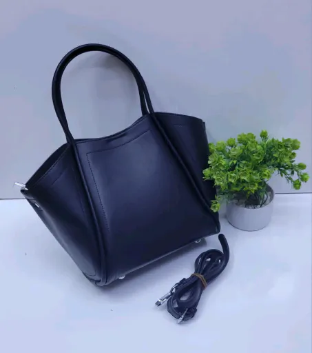 Pochi Nzuri na za Kuvutia (Women's Handbags)