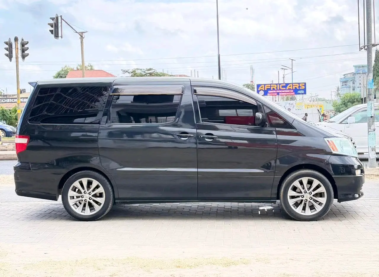 Toyota Alphard 2003, Black, 89,000 km thumbnail 7