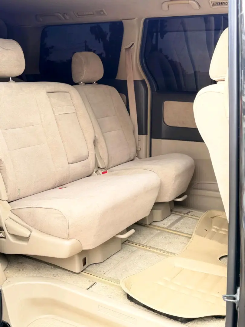 Toyota Alphard 2003, Black, 89,000 km thumbnail 8