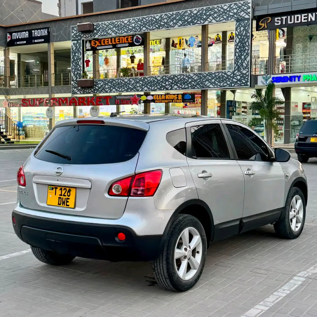 Nissan Dualis J10 thumbnail 2