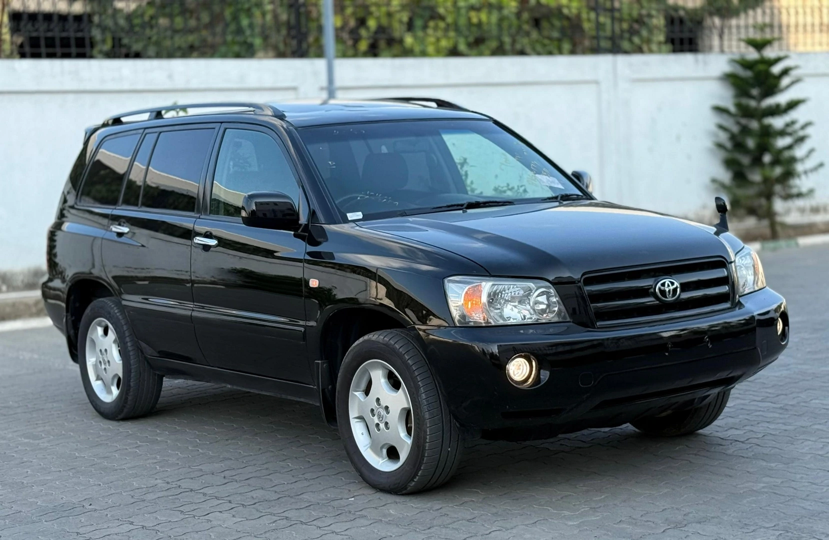 Toyota Kluger 2006 SUV (7 Seater) thumbnail 5
