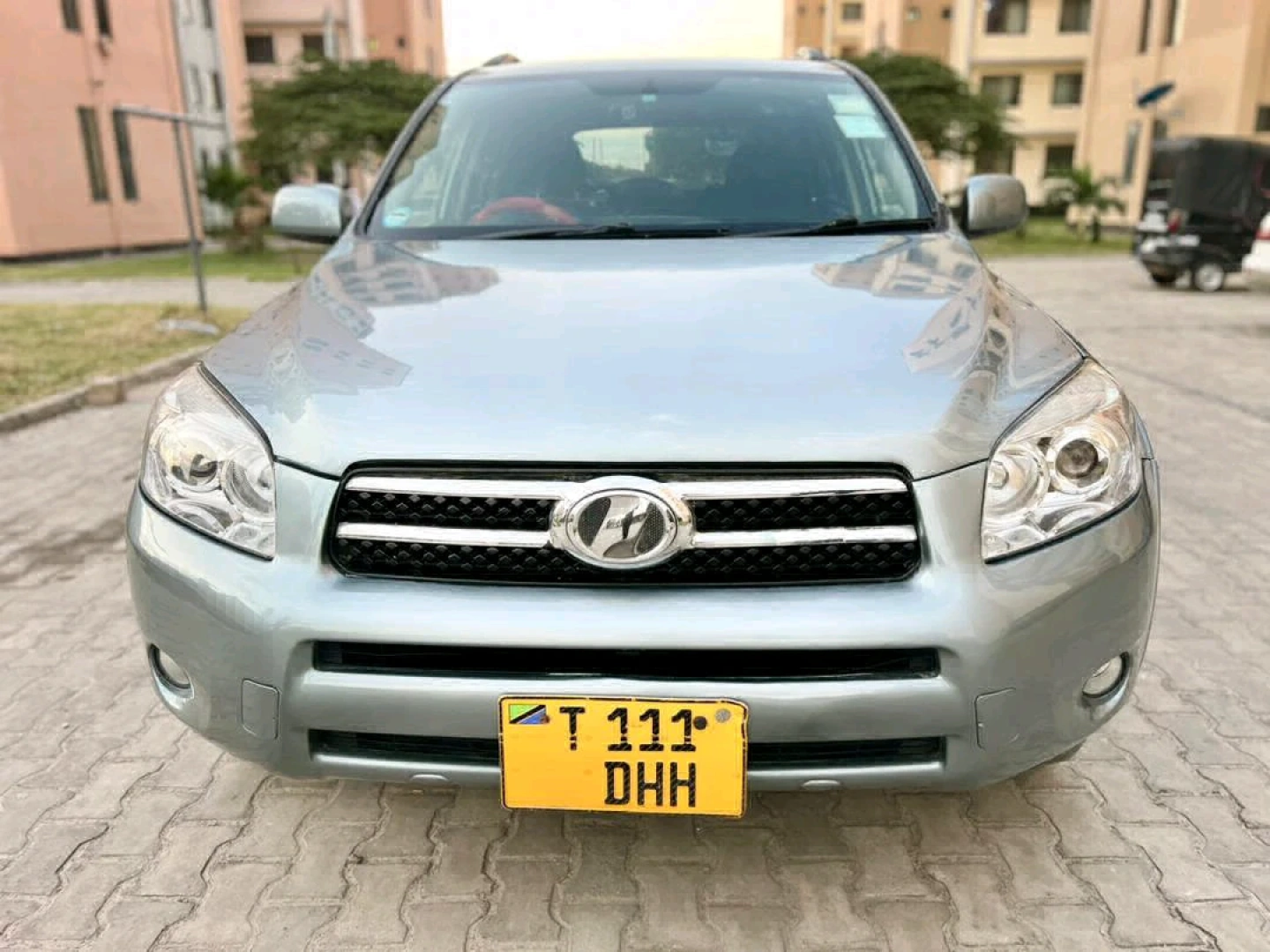 Toyota RAV4 2360 CC (Full AC) thumbnail 9
