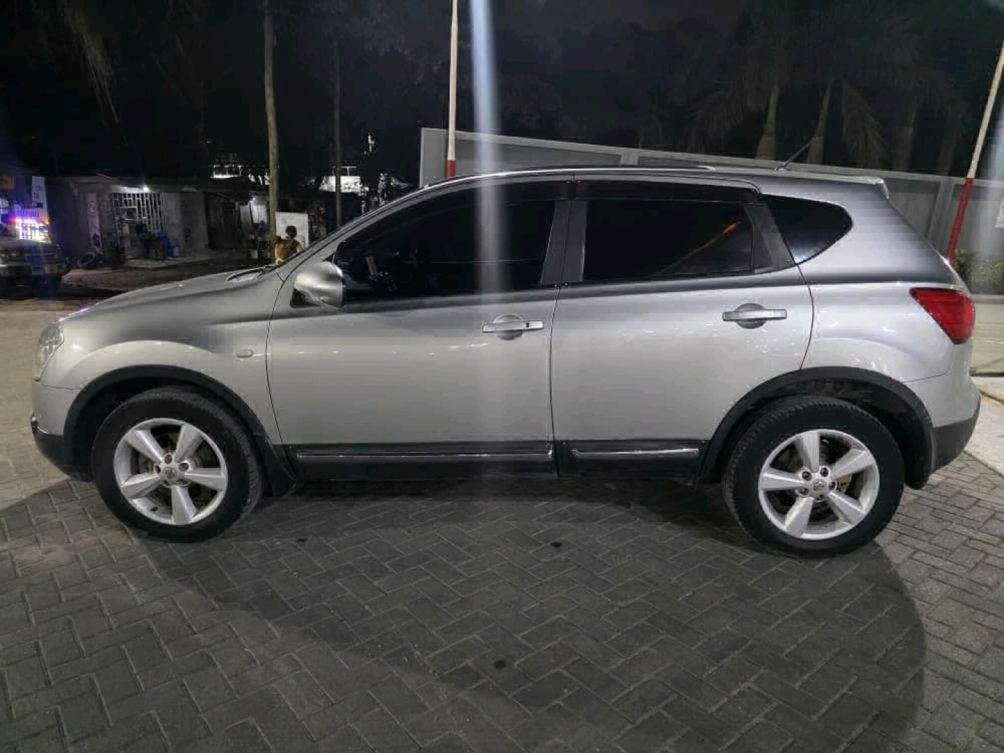Nissan Dualis 2009 Automatic Silver 1990cc thumbnail 8