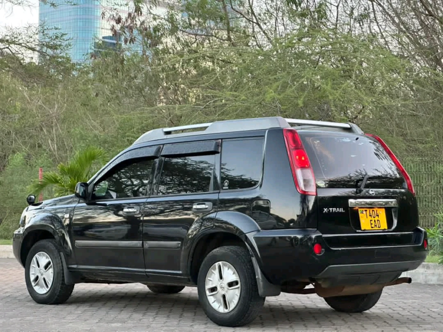 Nissan X-Trail SUV 2006 - Clean Condition thumbnail 3