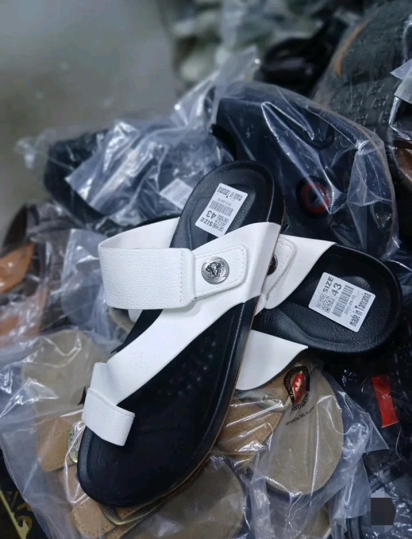 New Black Men's Sandals (Size 39-45) thumbnail 3