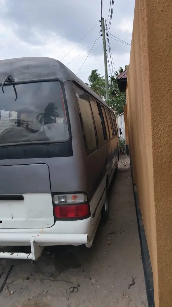 Toyota Coaster Mayai (28 Seats) thumbnail 3
