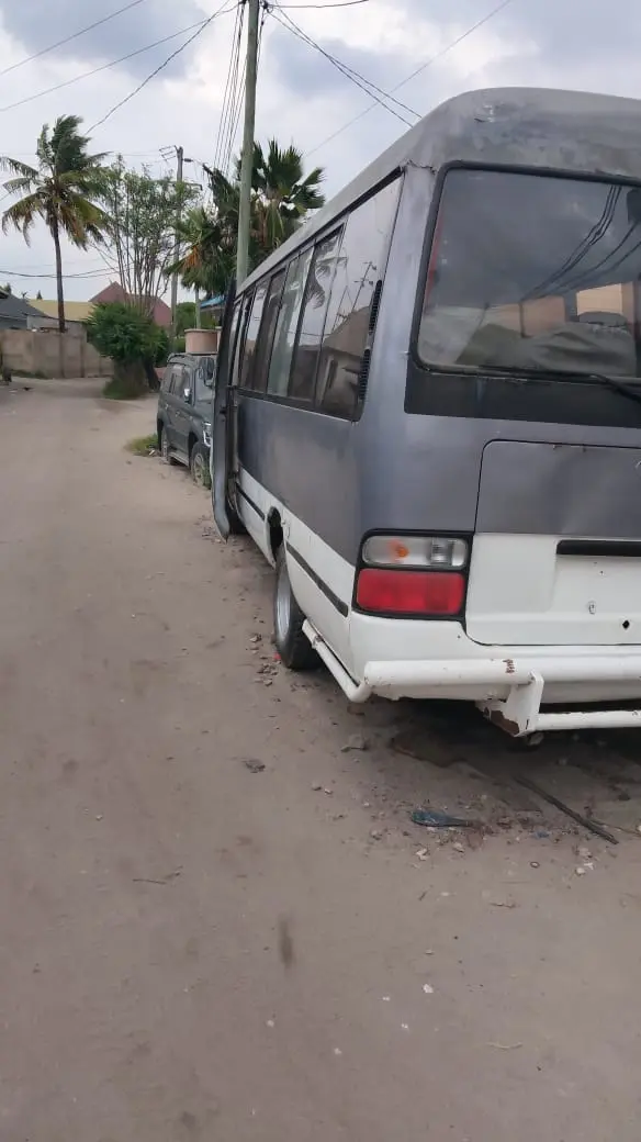 Toyota Coaster Mayai (28 Seats) thumbnail 4