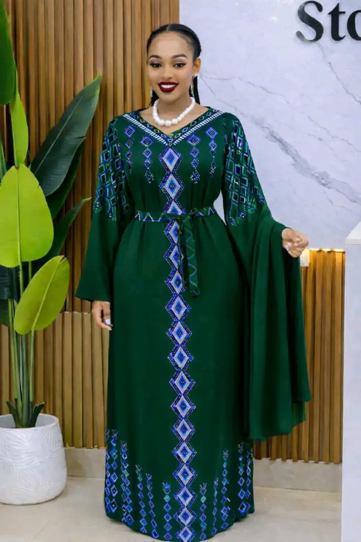 Maroon Abaya Dress with Embroidery thumbnail 6