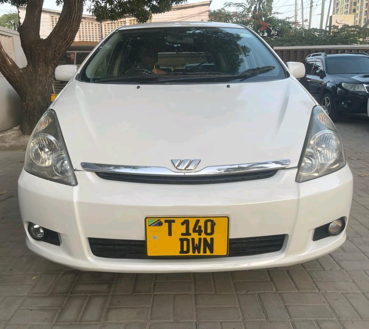 Toyota Wish 2005 White - 1790cc, Low Mileage