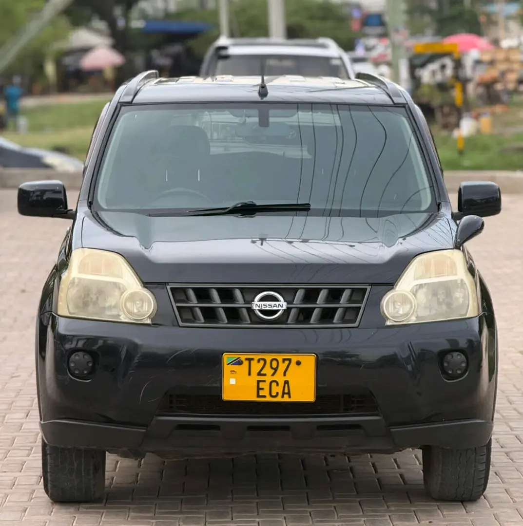 Nissan X-Trail 2010 Black for Sale