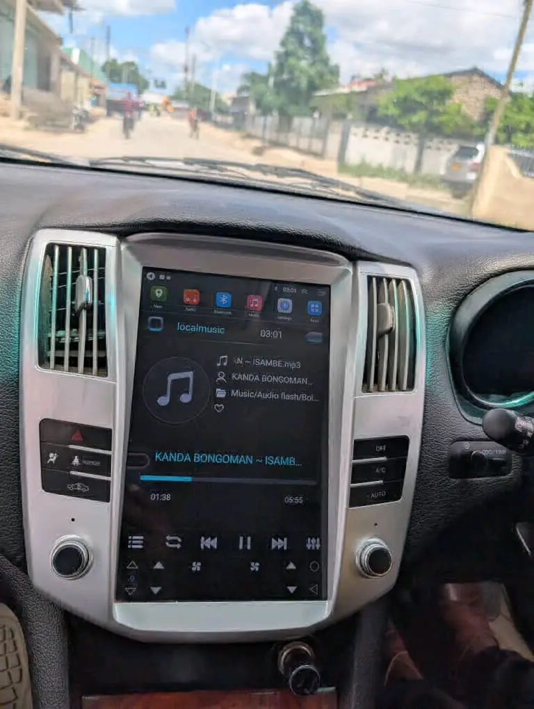 Toyota Harrier 240G (2004) thumbnail 9