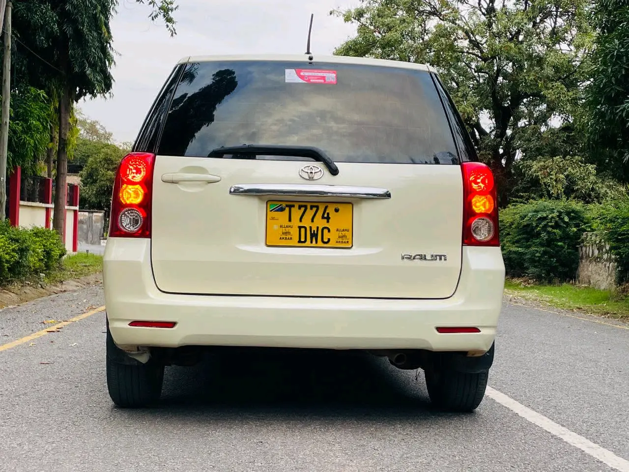 Used White Toyota Raum for Sale in Mwanza thumbnail 2