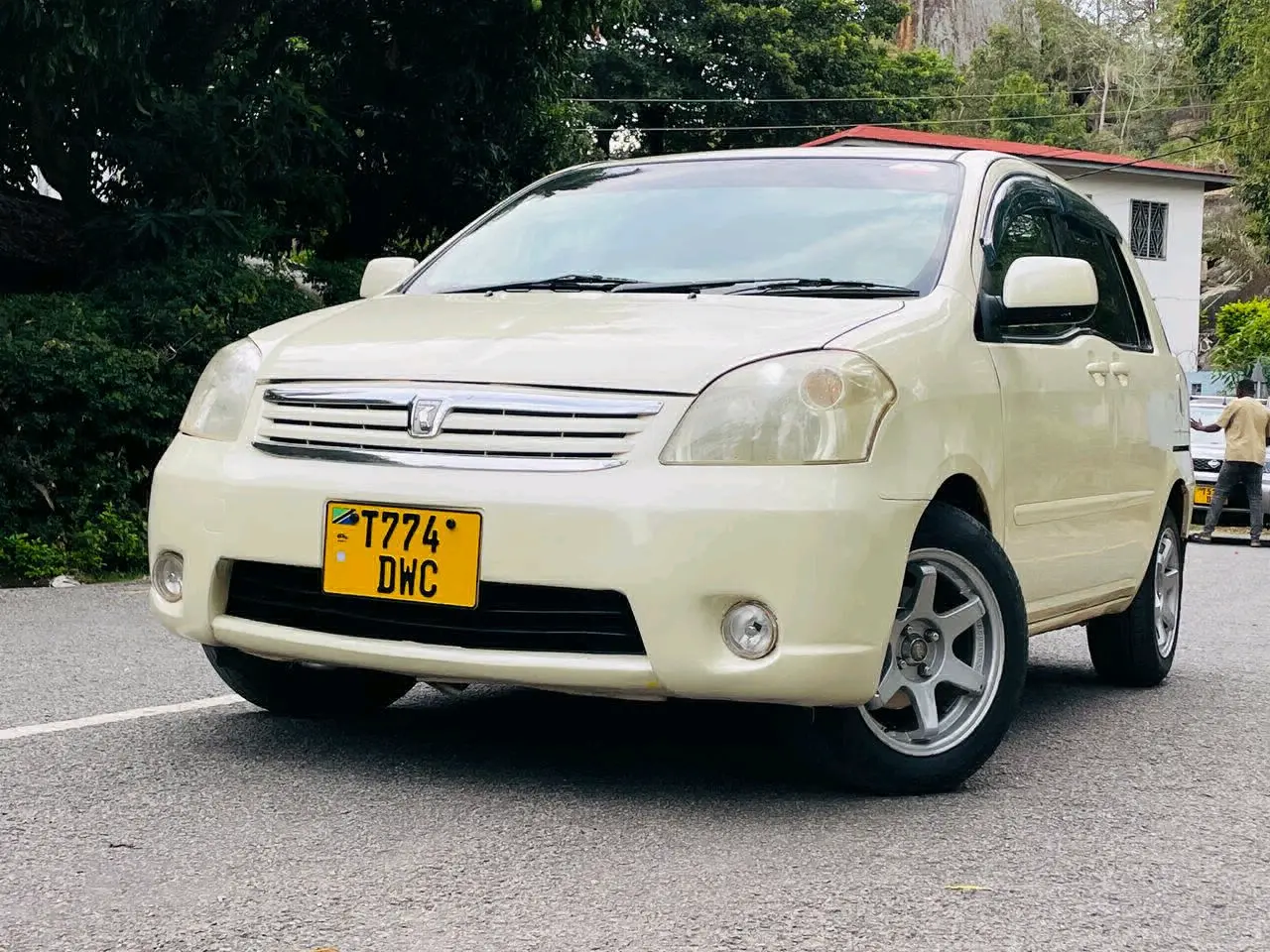 Used White Toyota Raum for Sale in Mwanza thumbnail 4