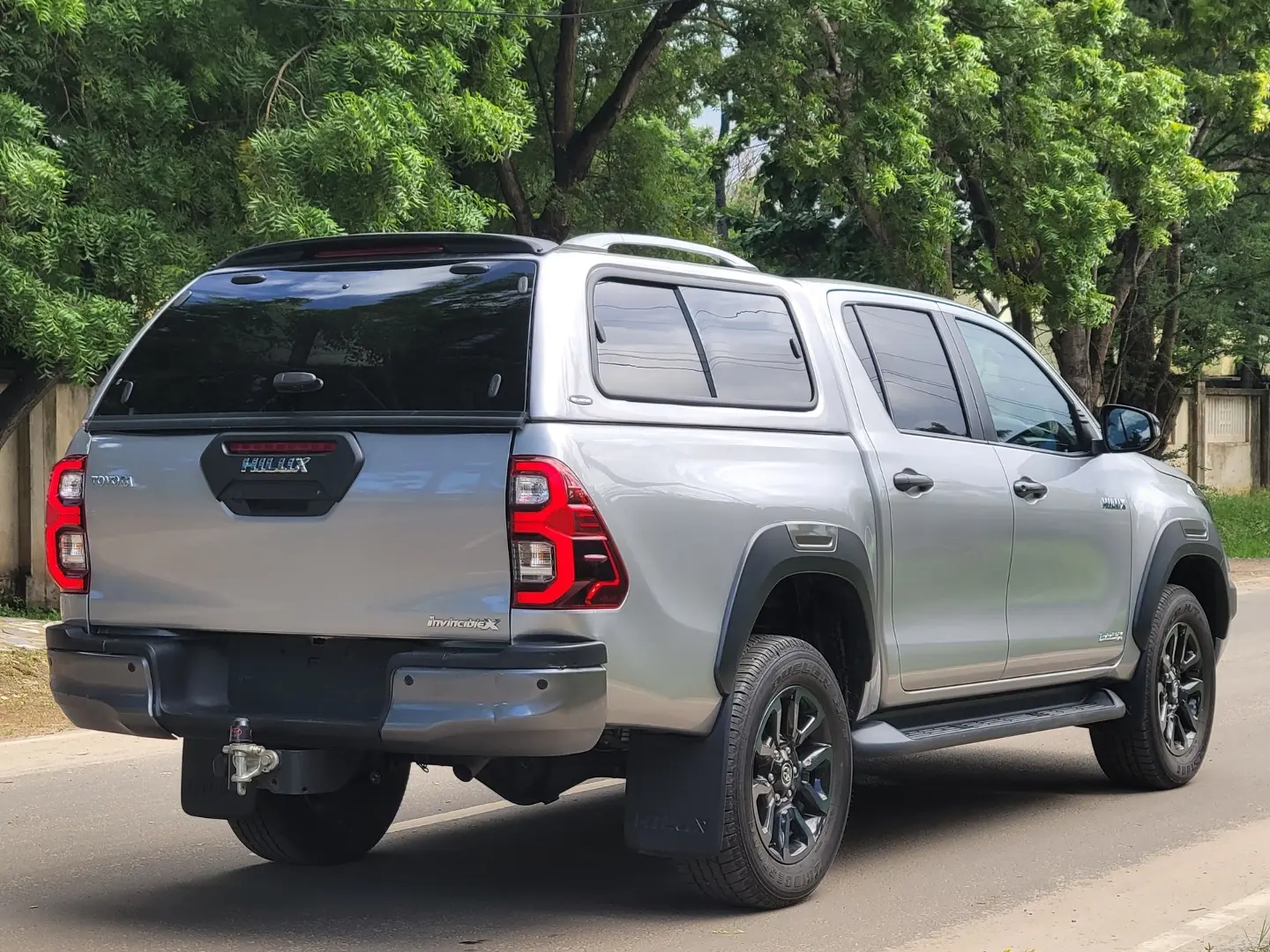 Toyota Hilux Invincible X 2022 thumbnail 7