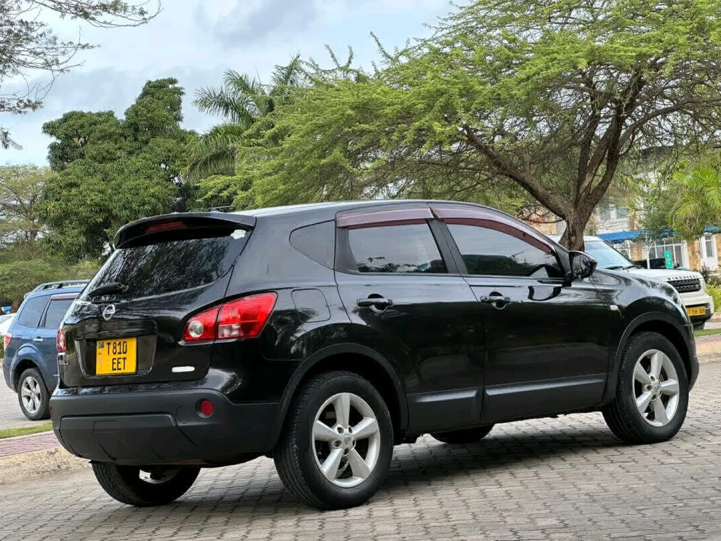 Black 2009 Nissan Dualis Qashqai SUV thumbnail 2
