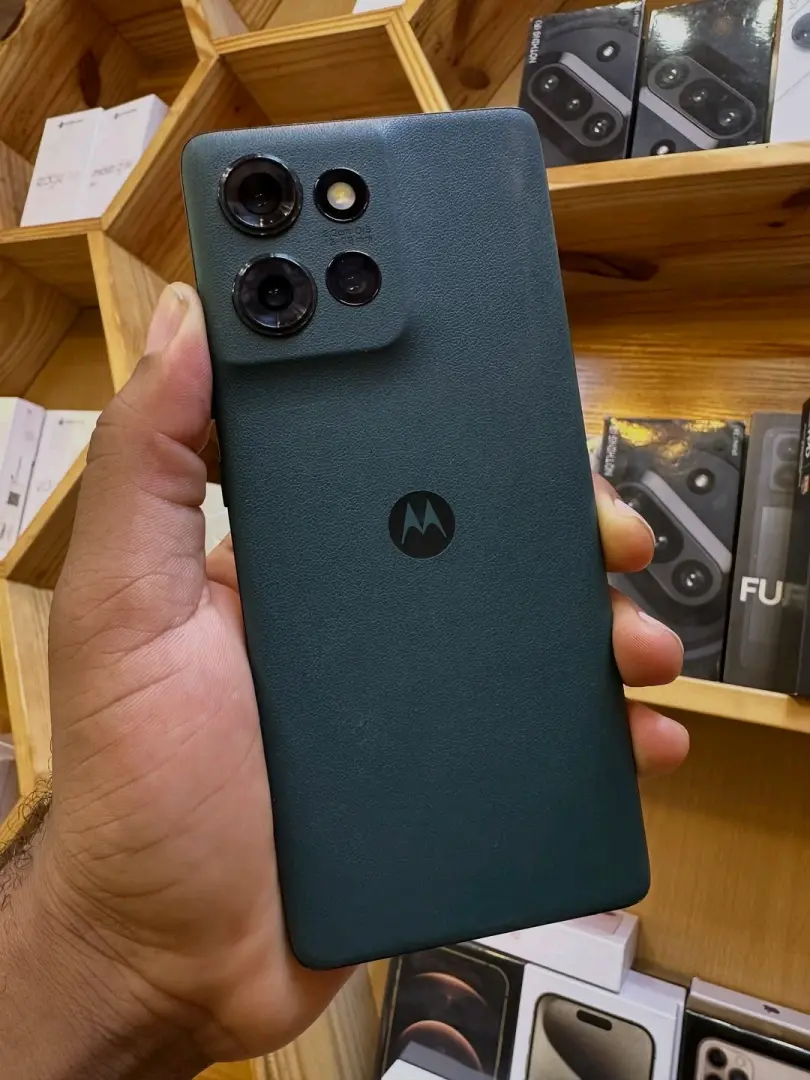 Used Motorola Edge 50 (12GB/512GB) thumbnail 2