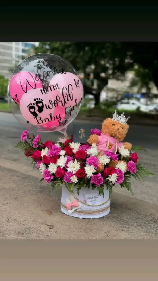 Fresh Flower Bouquets & Arrangements thumbnail 3