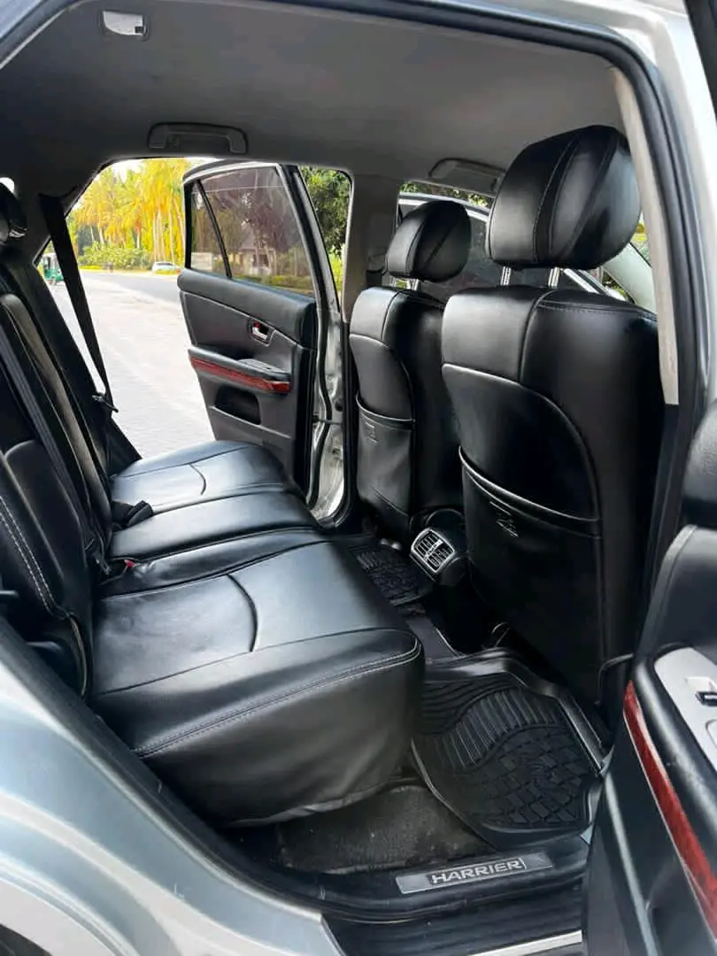 Toyota Harrier 2003 Silver thumbnail 7