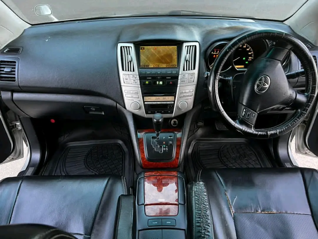 Toyota Harrier 2003 Silver thumbnail 8