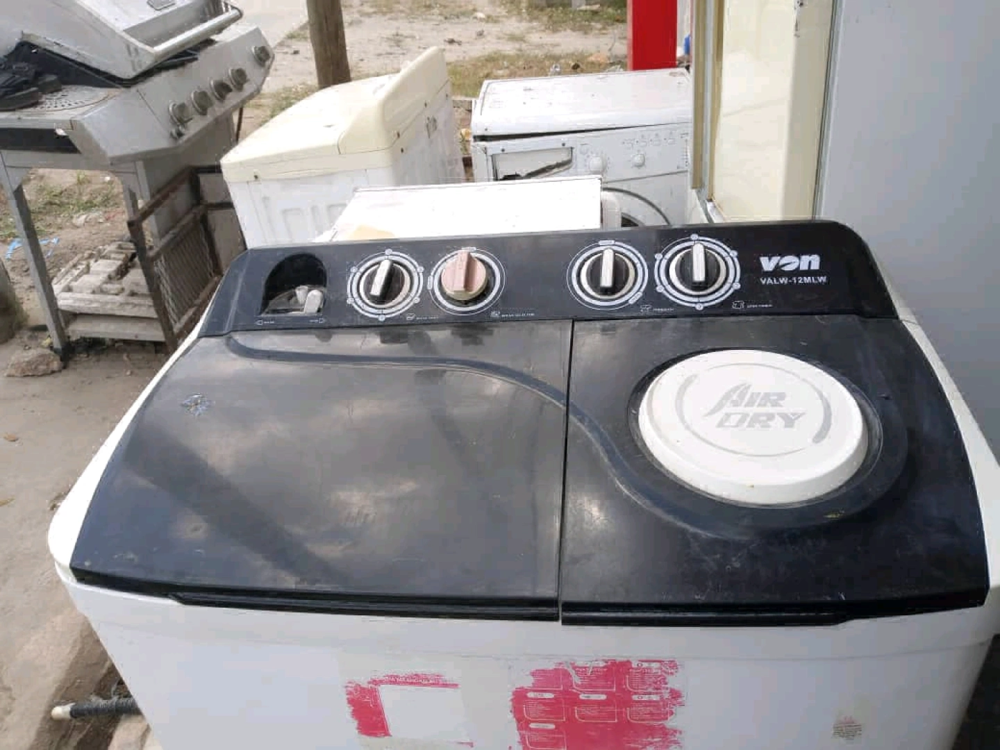 Used Von 10kg Twin-Tub Washing Machine (Mashine ya Kufulia) thumbnail 6