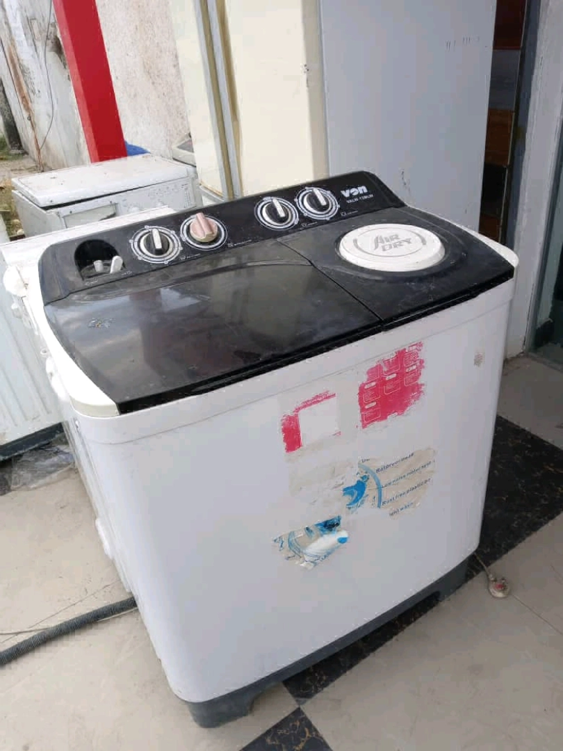 Used Von 10kg Twin-Tub Washing Machine (Mashine ya Kufulia) thumbnail 7