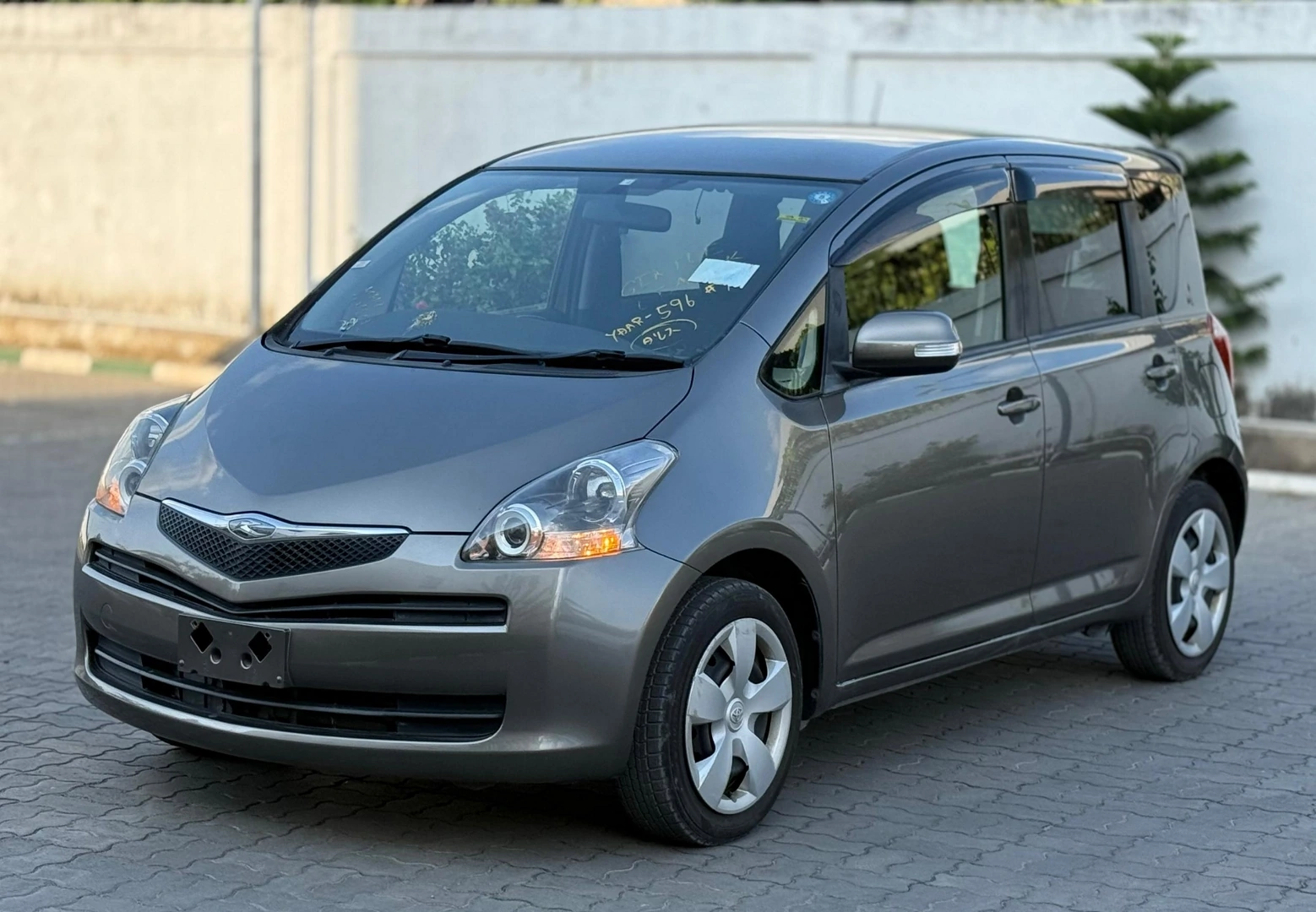 Toyota Ractis 2007 Model (1490cc) for Sale thumbnail 3