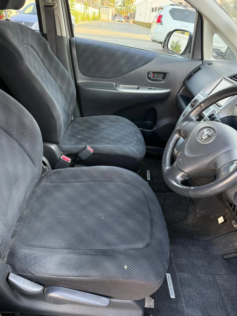Toyota Ractis 2007 Model (1490cc) for Sale thumbnail 5