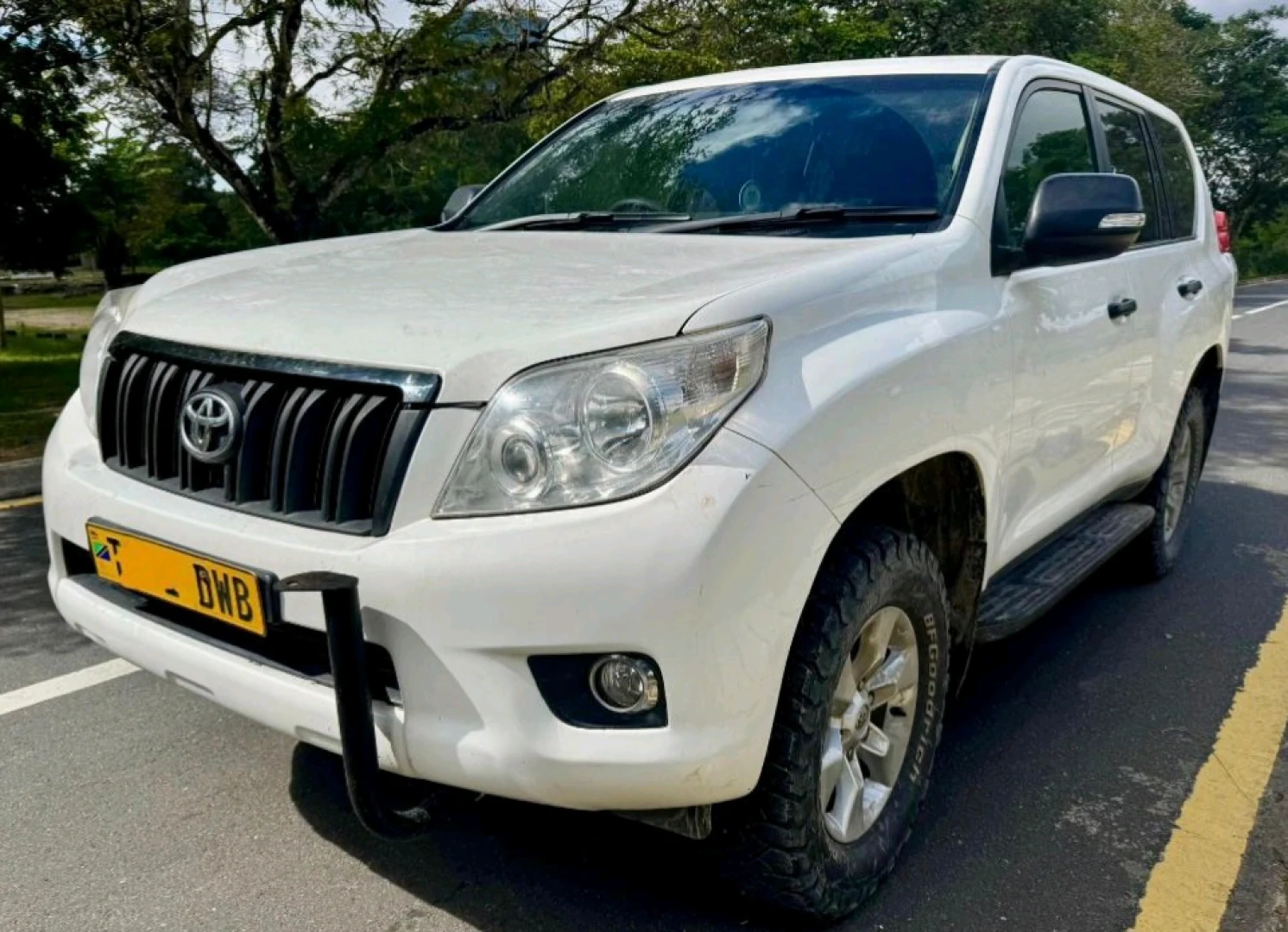 Toyota Land Cruiser Prado 150 Manual 2010 thumbnail 3