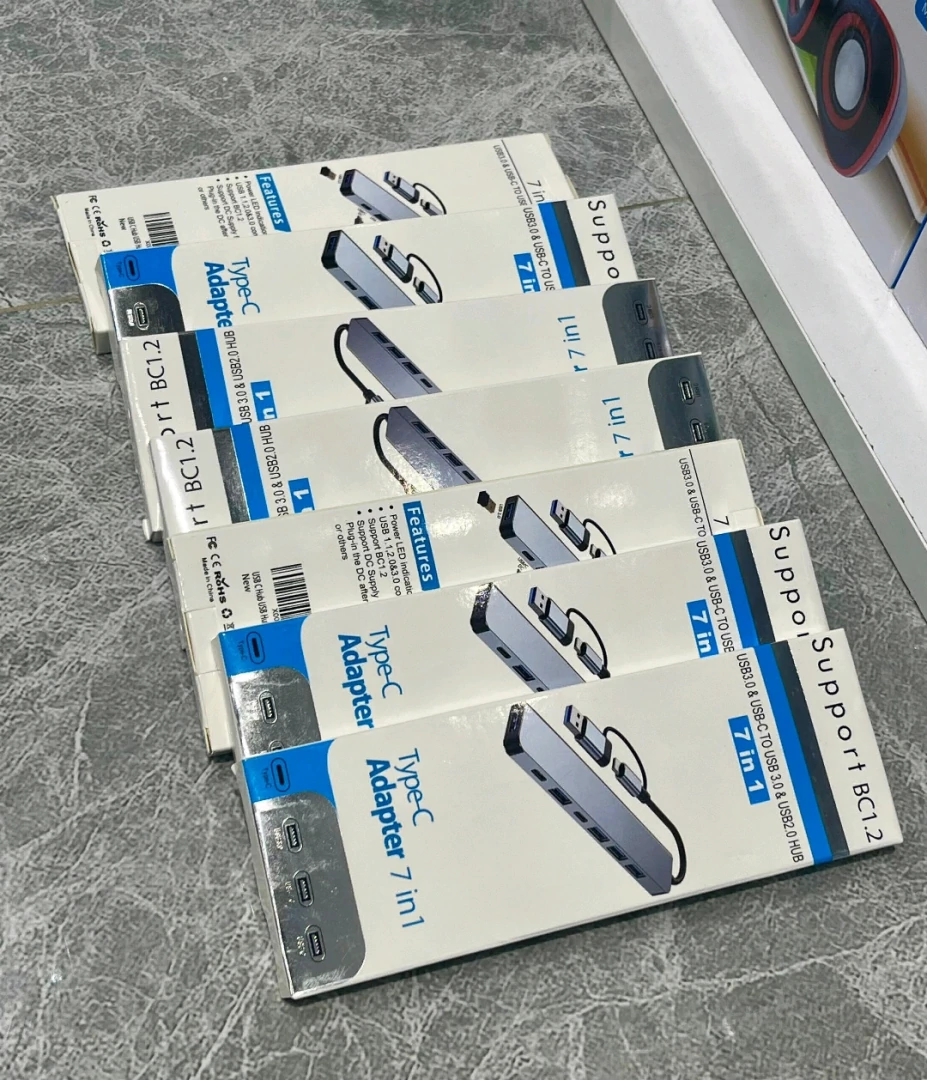 7-in-1 Type-C Adapter USB Hub