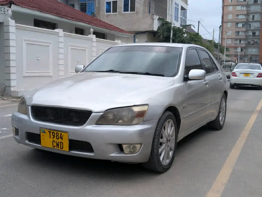 Toyota Lexus Altezza Silver Full AC Sunroof thumbnail 4