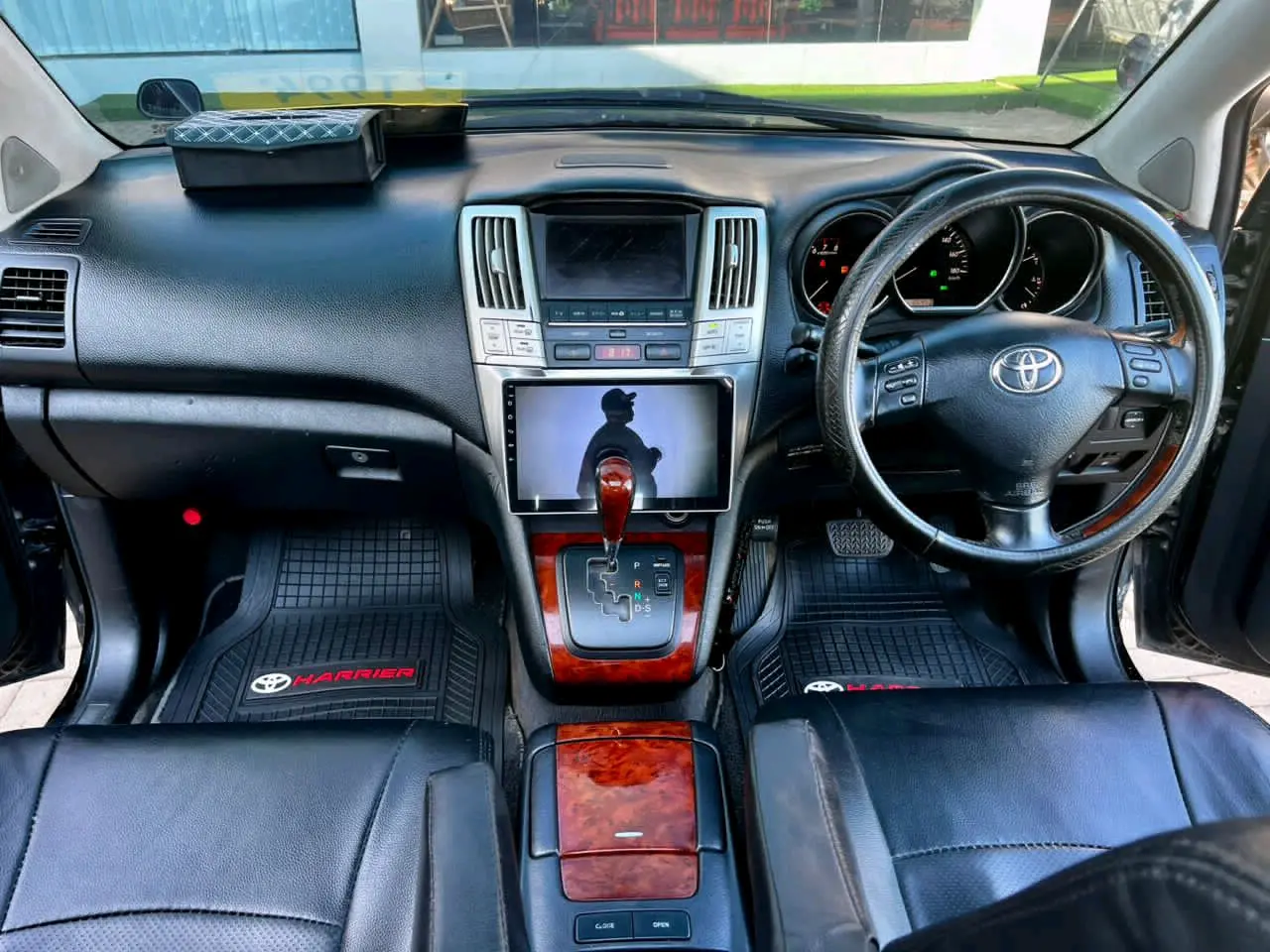 Toyota Harrier 2005 Nyeusi, 2.3L VVT-i thumbnail 9