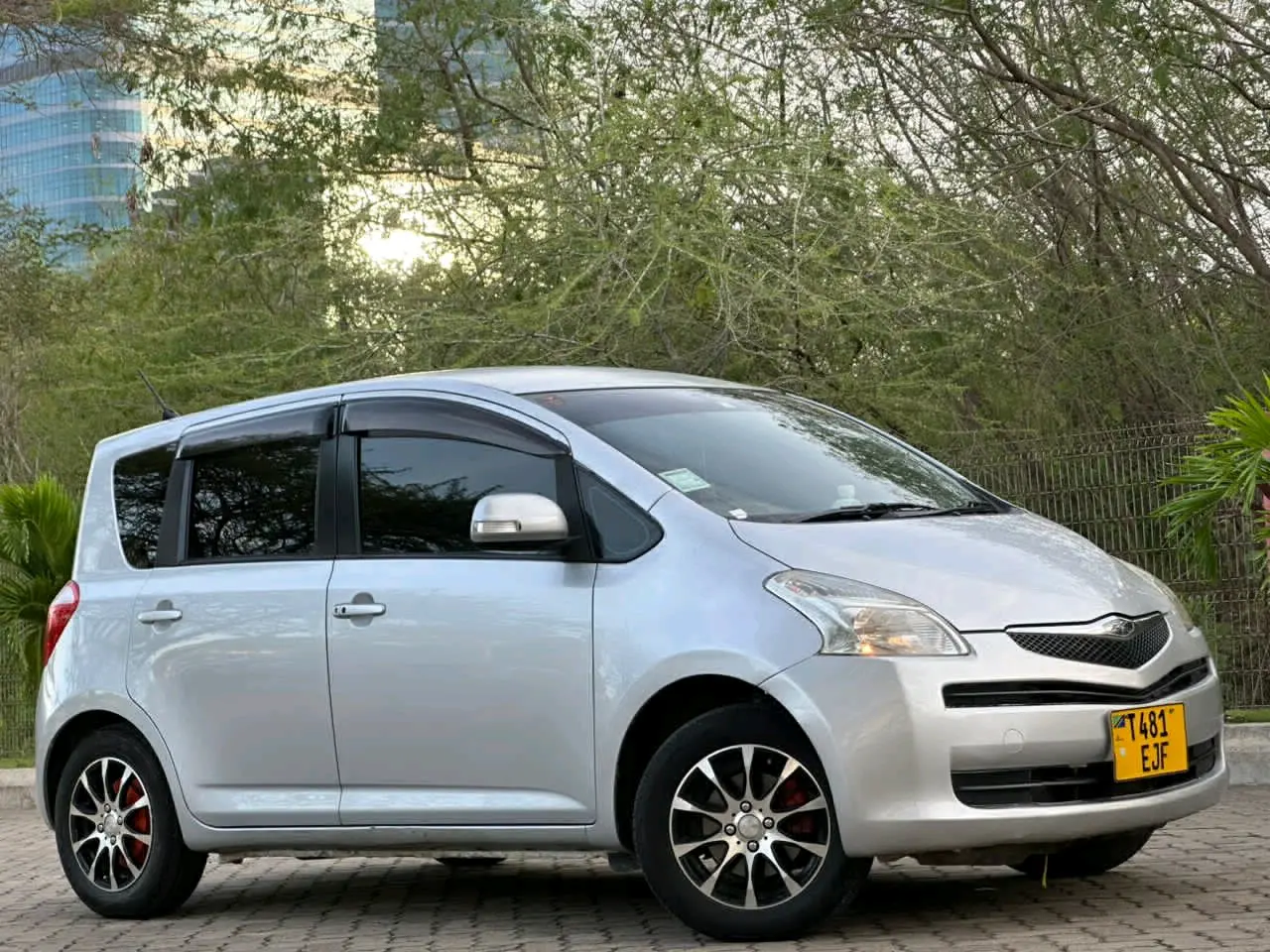 2006 Toyota Ractis 1290cc thumbnail 6