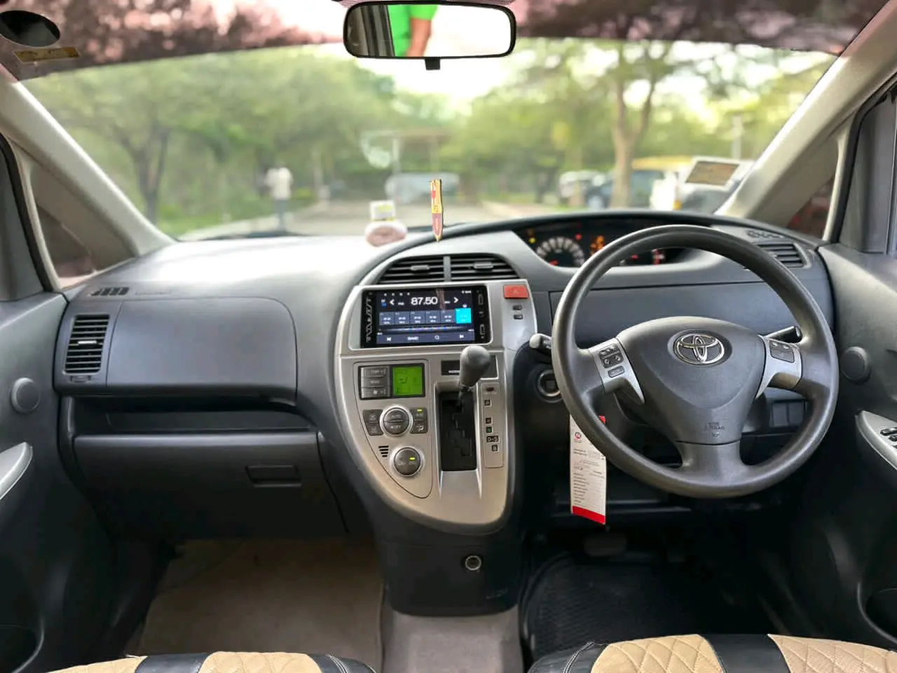 2006 Toyota Ractis 1290cc thumbnail 8