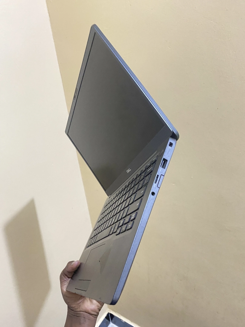 Used Dell 7400 Laptop (Good Condition) thumbnail 3
