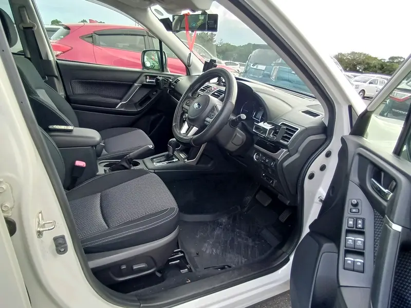 2016 Subaru Forester 2.0I-L Eyesight thumbnail 4
