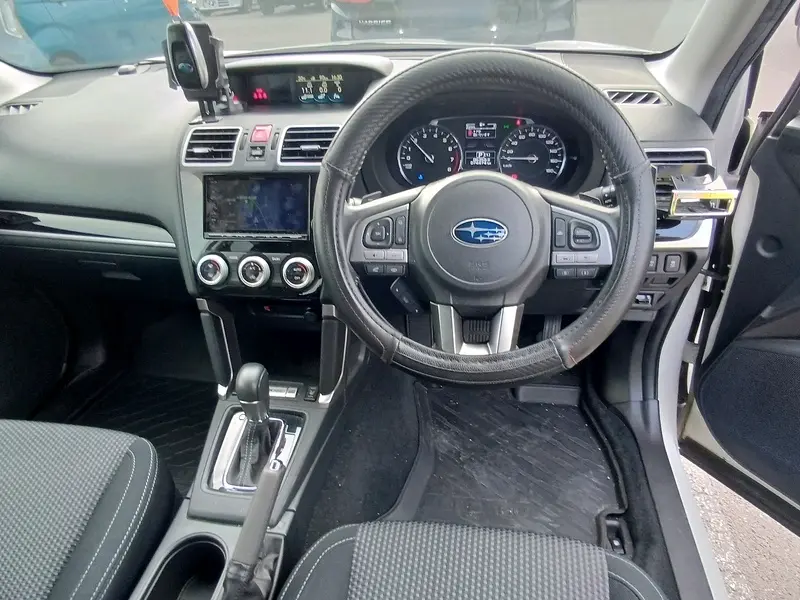 2016 Subaru Forester 2.0I-L Eyesight thumbnail 8