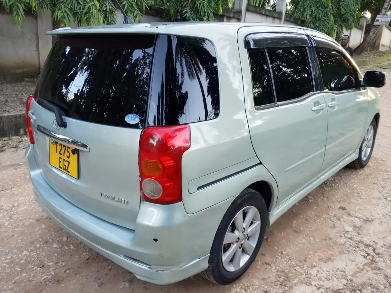 Toyota Raum 2005 EGZ