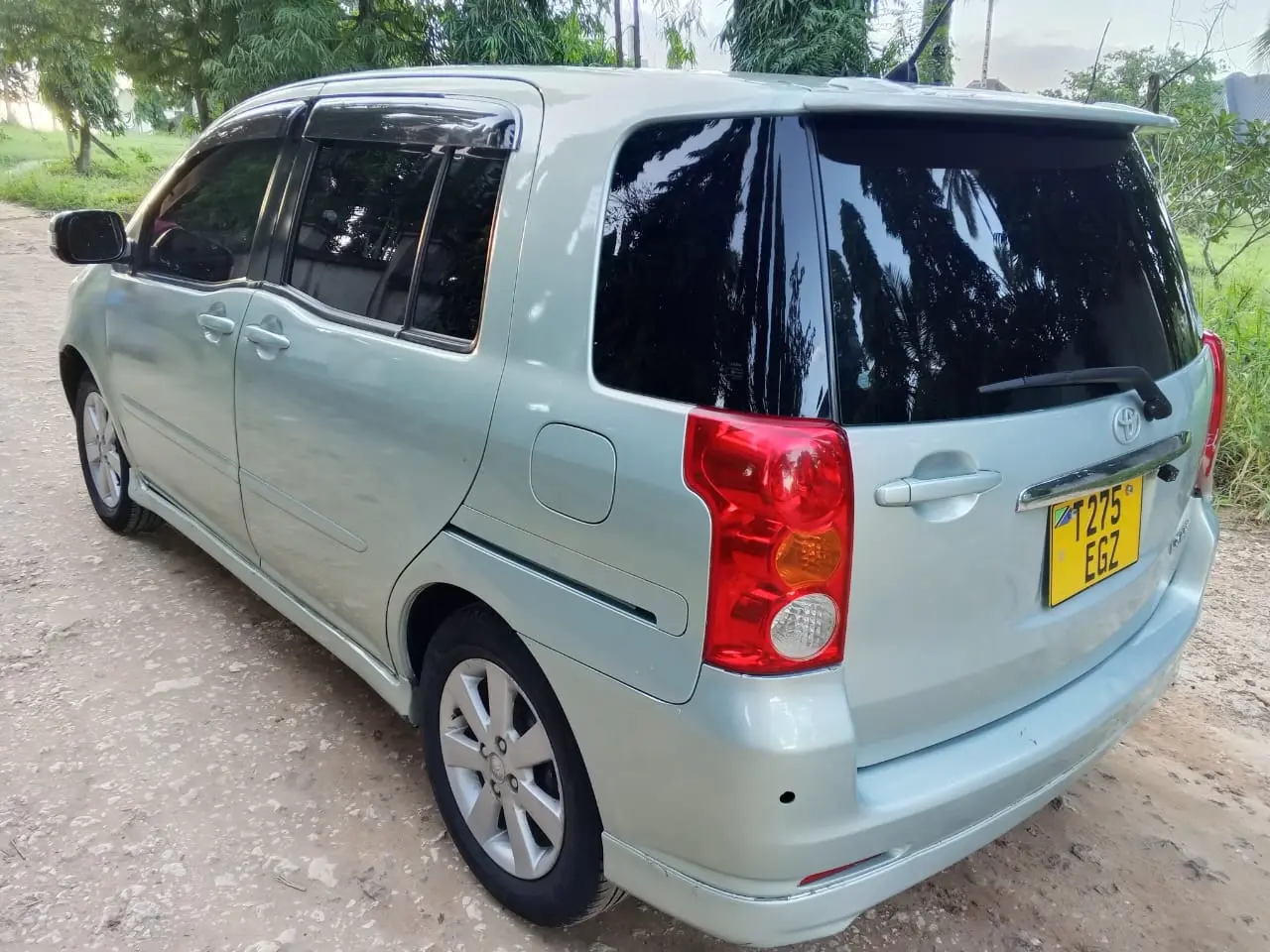 Toyota Raum 2005 EGZ thumbnail 2