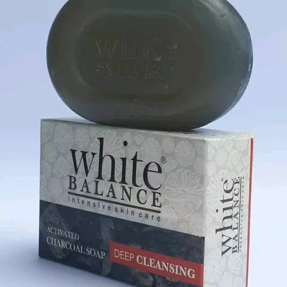 White Balance Activated Charcoal Deep Cleansing Soap