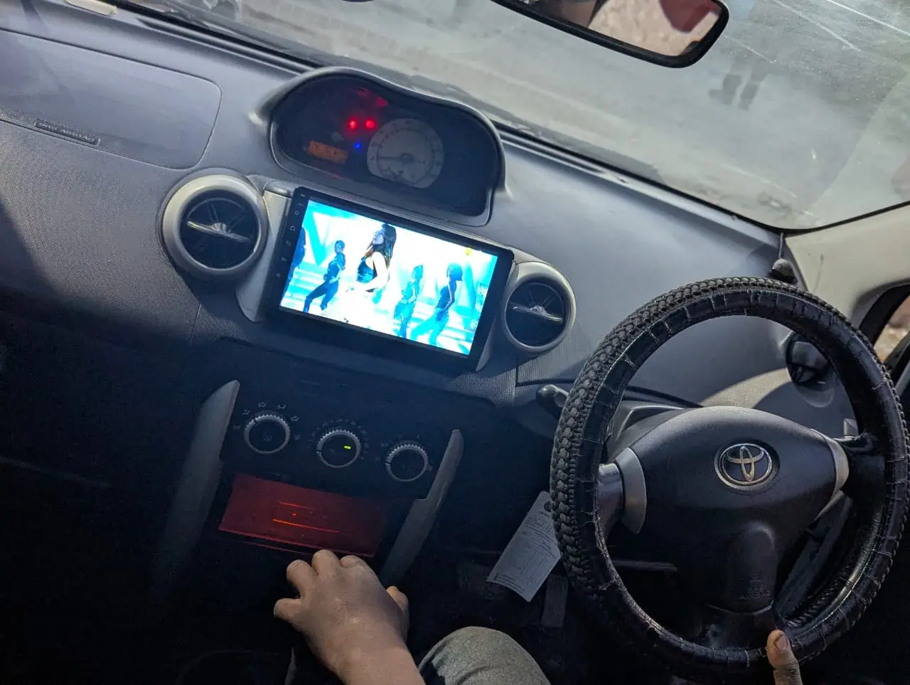 Toyota Ist Kali Sana thumbnail 4