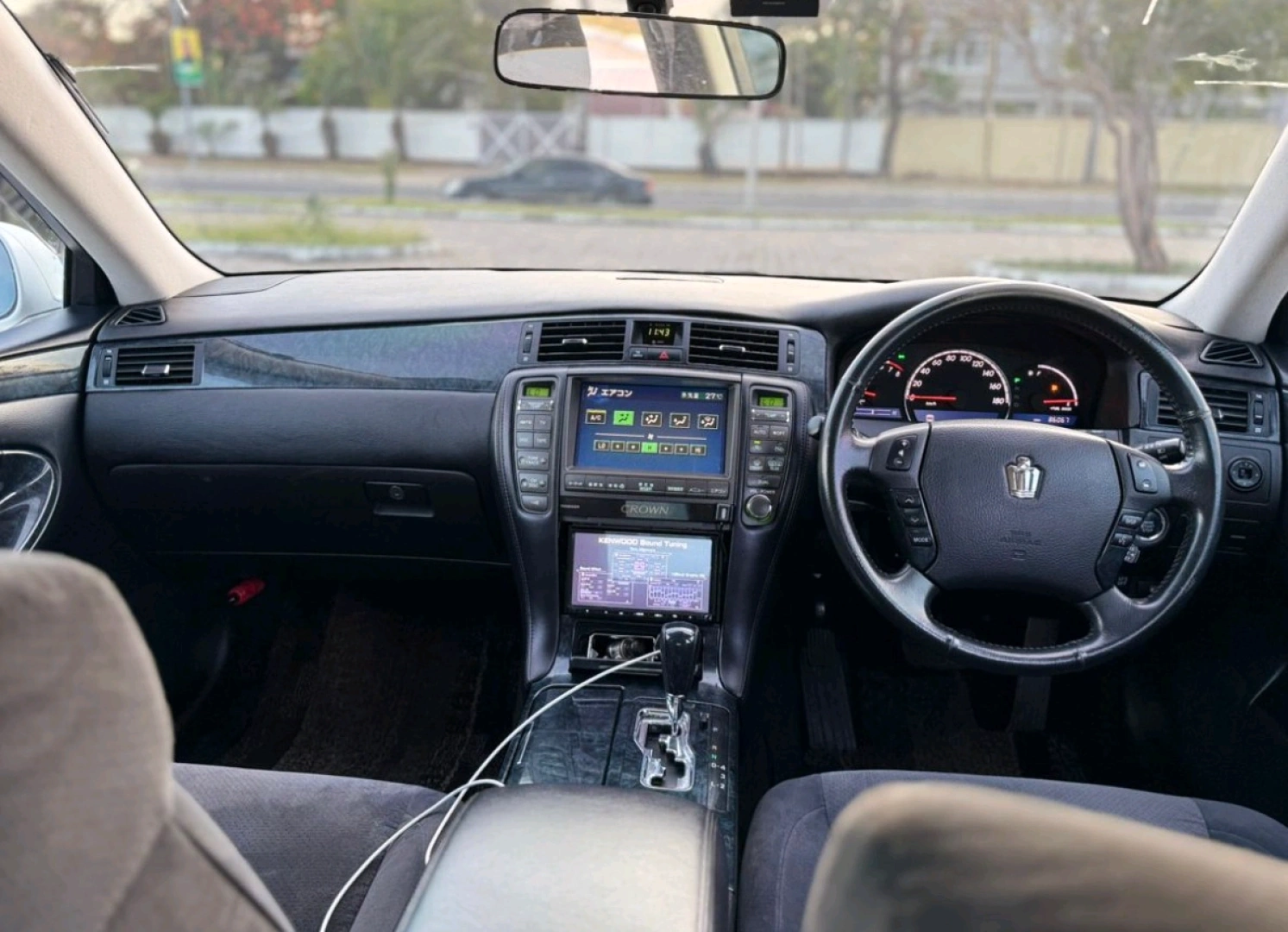 Toyota Crown Sedan 2005 (Low Mileage) thumbnail 8