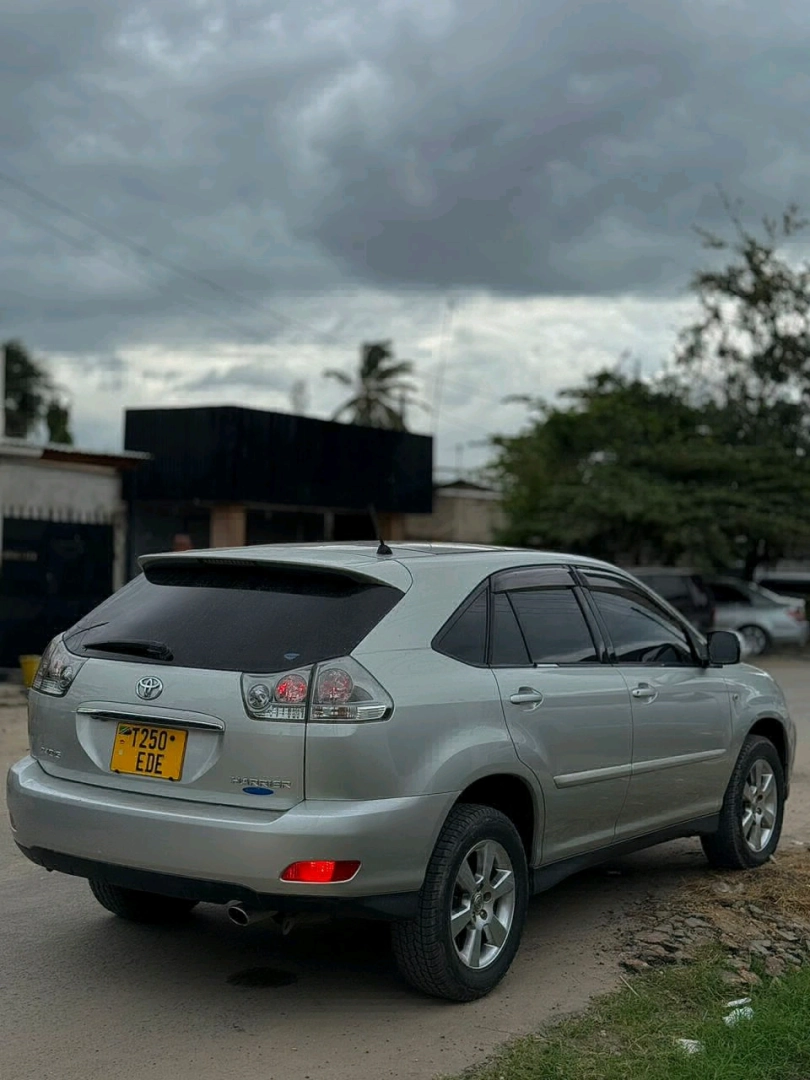 Toyota Harrier 2004 SUV Sunroof (Exchange Allowed) thumbnail 2