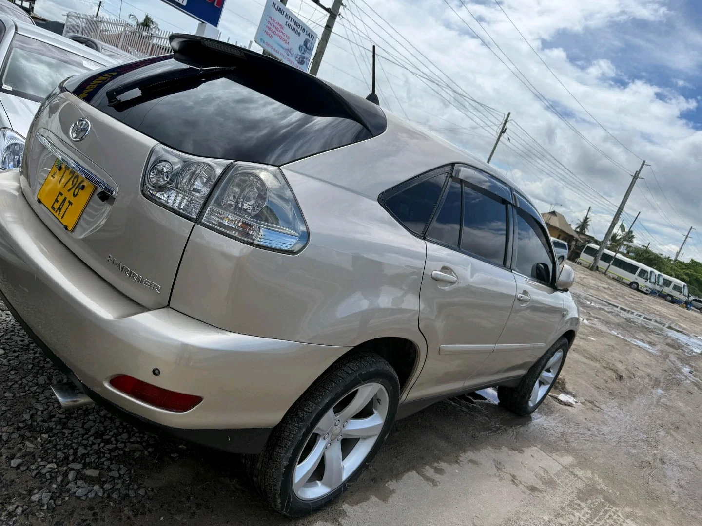 Toyota Harrier 2008 Silver SUV DSM thumbnail 2