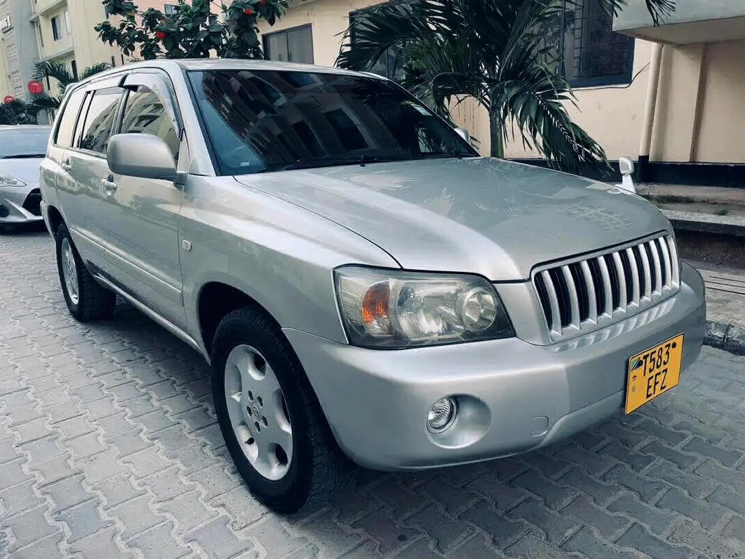 Toyota Kluger 2004 Full Loaded thumbnail 4